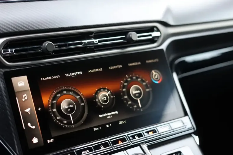 Aston Martin V8 Vantage din 2024 cu 3.089 km - oferta AST154255 - foto 21