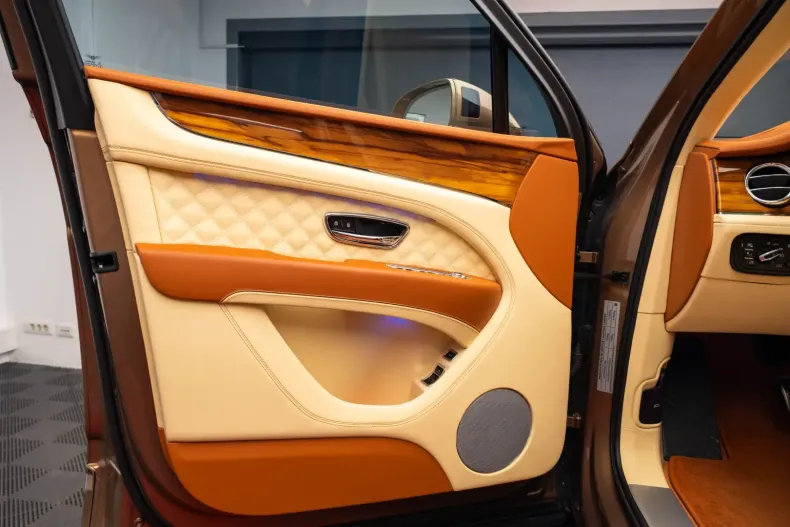 Bentley Bentayga din 2024 cu 44.000 km - oferta BEN154263 - foto 18