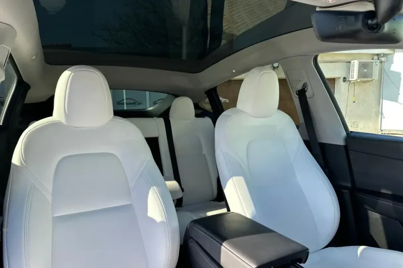 Tesla Model Y din 2022 cu 81.392 km - oferta TES154272 - foto 2