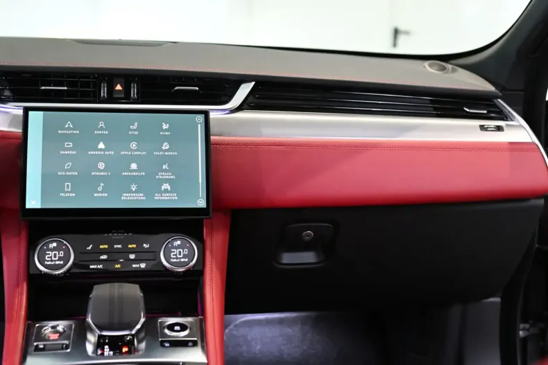 Jaguar F-Pace din 2024 cu 7.691 km - oferta JAG154281 - foto 19