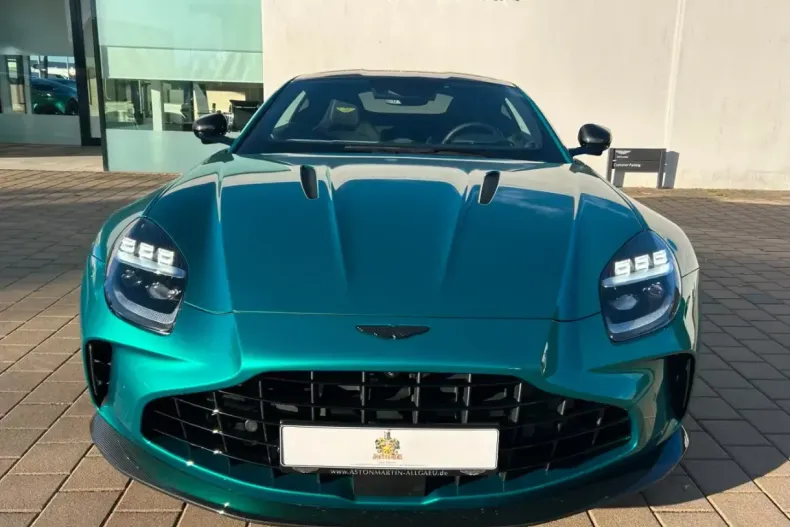 Aston Martin V8 Vantage din 2024 cu 1.820 km - oferta AST154284 - foto 2