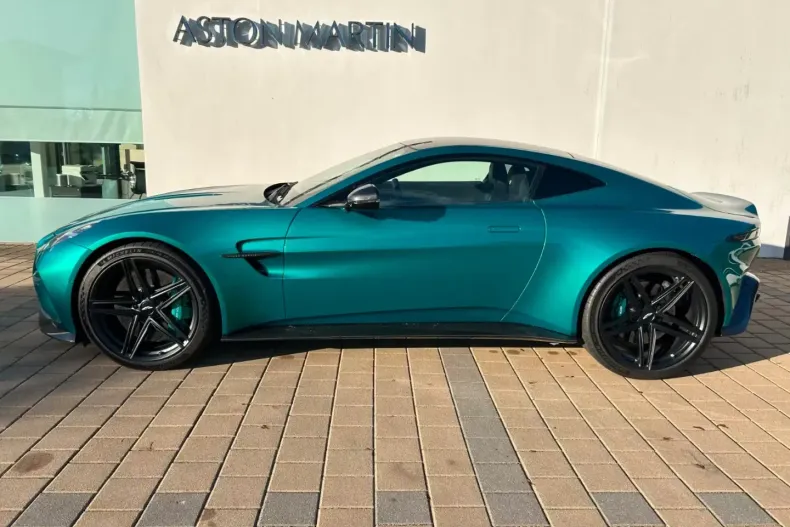 Aston Martin V8 Vantage din 2024 cu 1.820 km - oferta AST154284 - foto 5