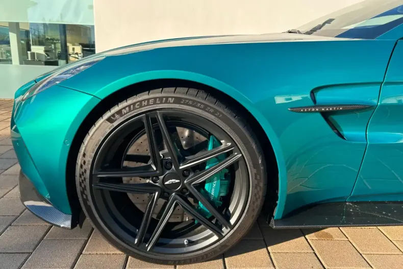 Aston Martin V8 Vantage din 2024 cu 1.820 km - oferta AST154284 - foto 7