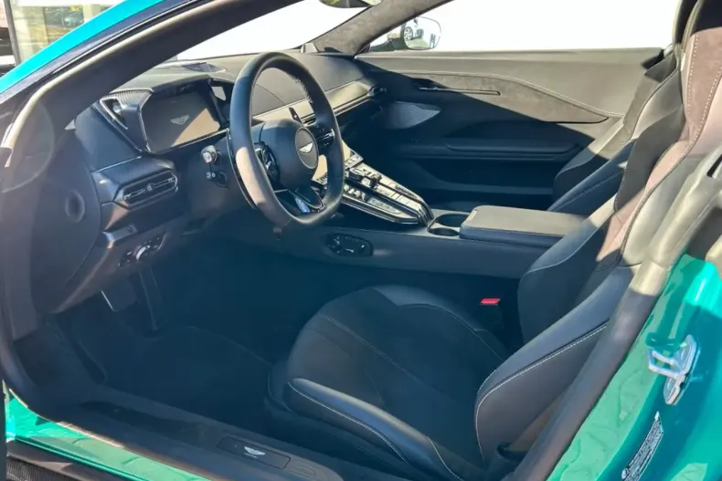 Aston Martin V8 Vantage din 2024 cu 1.820 km - oferta AST154284 - foto 11