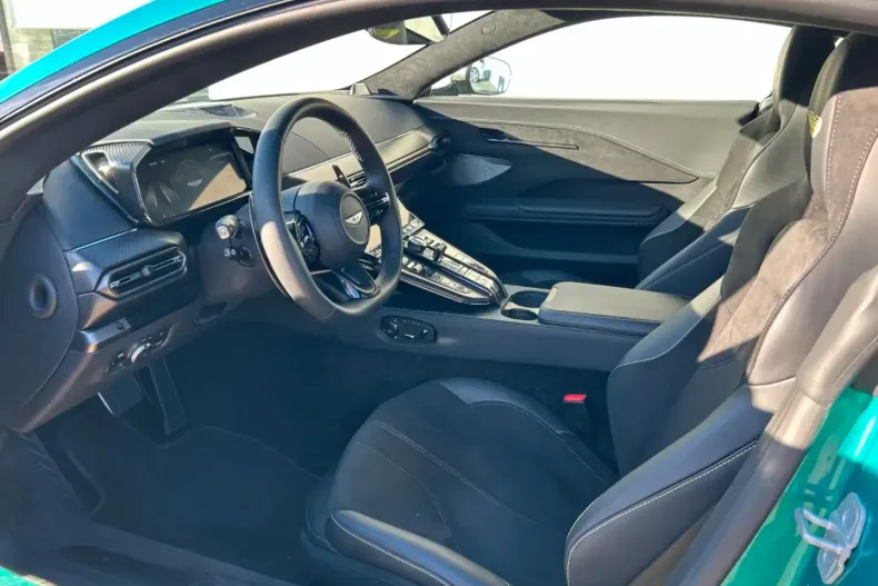 Aston Martin V8 Vantage din 2024 cu 1.820 km - oferta AST154284 - foto 12