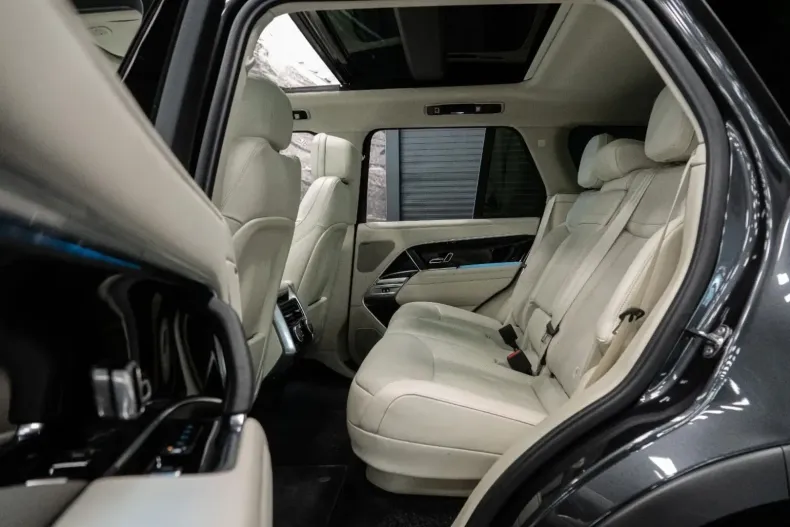 Land Rover Range Rover din 2024 cu 13.500 km - oferta LAN154293 - foto 6