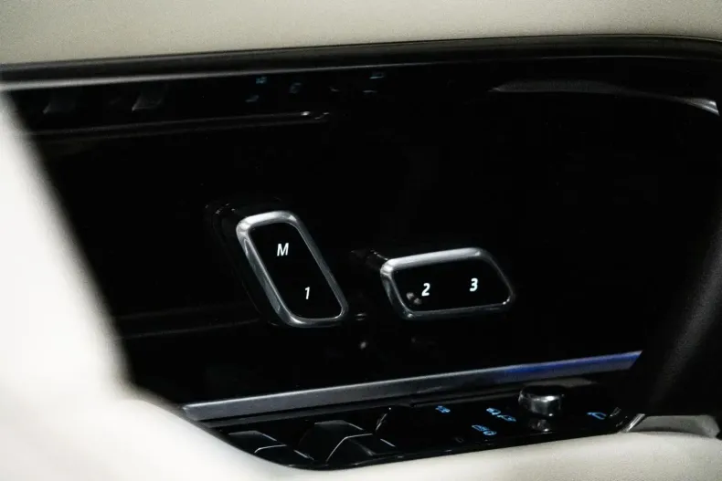 Land Rover Range Rover din 2024 cu 13.500 km - oferta LAN154293 - foto 25