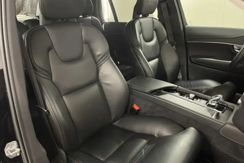 Volvo XC90 din 2020 cu 82.613 km - oferta VOL154294 - foto 8