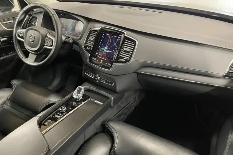 Volvo XC90 din 2020 cu 82.613 km - oferta VOL154294 - foto 9