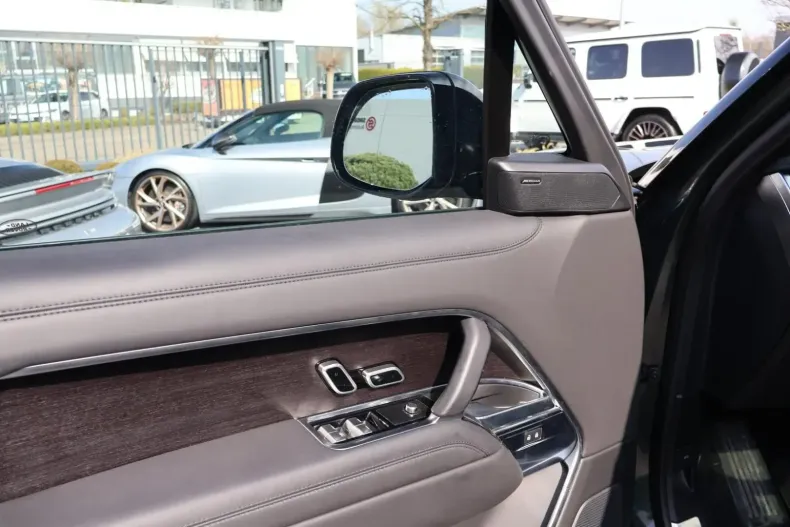 Land Rover Range Rover din 2023 cu 49.500 km - oferta LAN154295 - foto 12