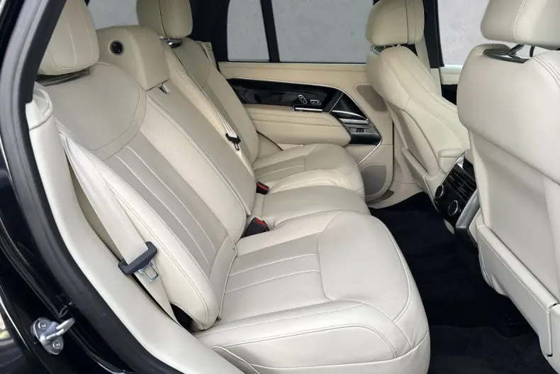 Land Rover Range Rover din 2023 cu 55.700 km - oferta LAN154308 - foto 5