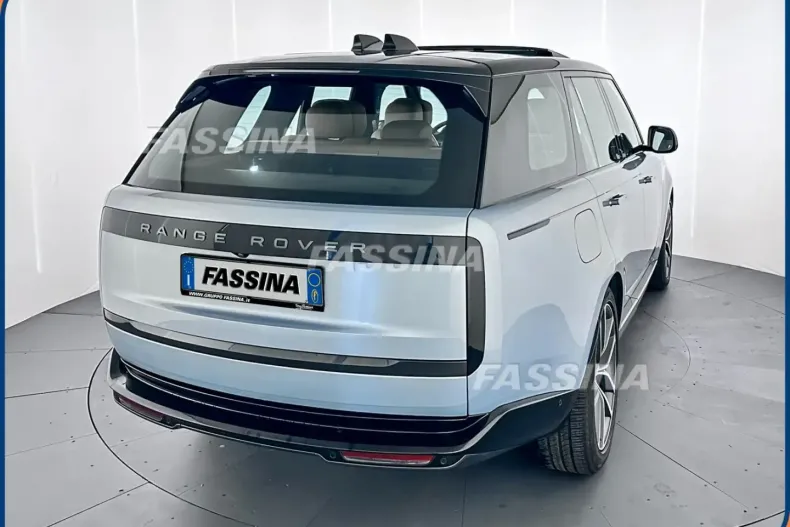 Land Rover Range Rover din 2024 cu 71.478 km - oferta LAN154309 - foto 6