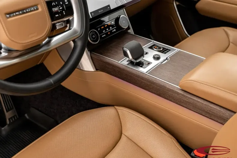 Land Rover Range Rover din 2023 cu 50.000 km - oferta LAN154312 - foto 10