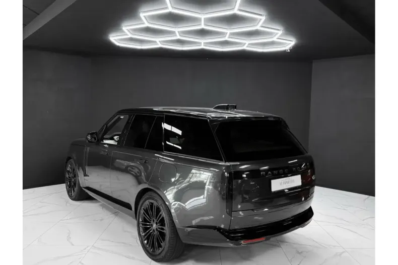 Land Rover Range Rover din 2023 cu 59.990 km - oferta LAN154313 - foto 3