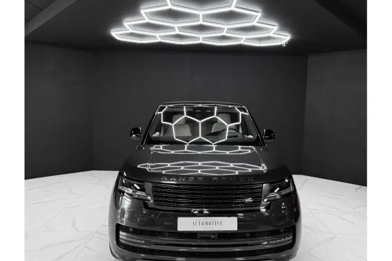 Land Rover Range Rover din 2023 cu 59.990 km - oferta LAN154313 - foto 8