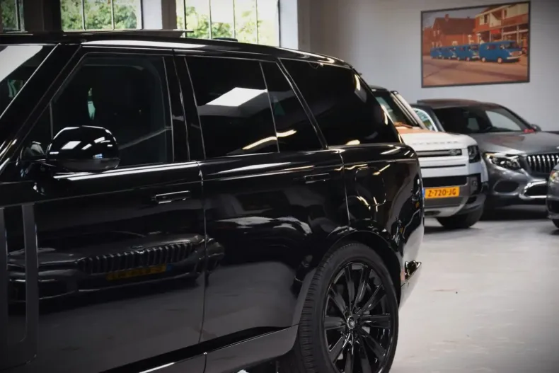 Land Rover Range Rover din 2023 cu 66.459 km - oferta LAN154314 - foto 13