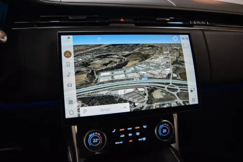 Land Rover Range Rover din 2023 cu 44.900 km - oferta LAN154316 - foto 13