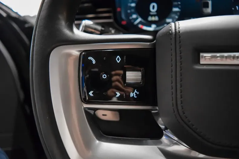 Land Rover Range Rover din 2023 cu 44.900 km - oferta LAN154316 - foto 17