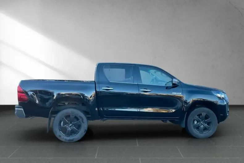 Toyota Hilux din 2024 cu 9.600 km - oferta TOY154326 - foto 18