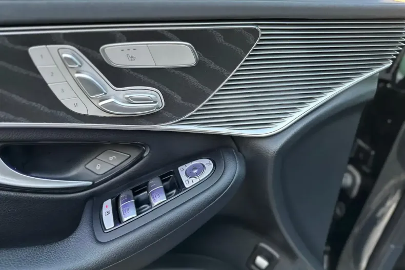 Mercedes-Benz EQC din 2022 cu 39.382 km - oferta MER154328 - foto 10