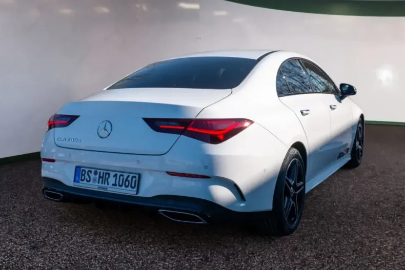 Mercedes-Benz CLA 200 din 2025 cu 16.900 km - oferta MER154330 - foto 3