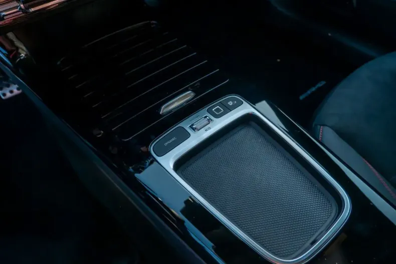 Mercedes-Benz CLA 200 din 2025 cu 16.900 km - oferta MER154330 - foto 11