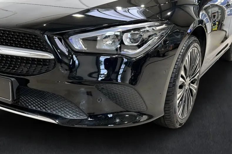 Mercedes-Benz CLA 250 din 2021 cu 63.610 km - oferta MER154337 - foto 3