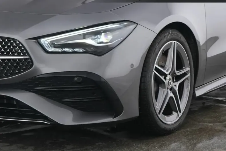 Mercedes-Benz CLA 200 din 2024 cu 13.720 km - oferta MER154341 - foto 2