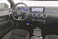 Mercedes-Benz CLA 200 din 2024 cu 13.720 km - oferta MER154341 - foto 7