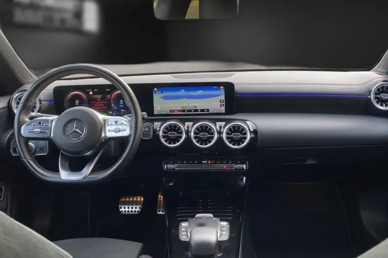 Mercedes-Benz CLA 250 din 2021 cu 87.346 km - oferta MER154343 - foto 12