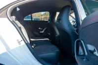 Mercedes-Benz CLA 200 din 2025 cu 16.900 km - oferta MER154348 - foto 4