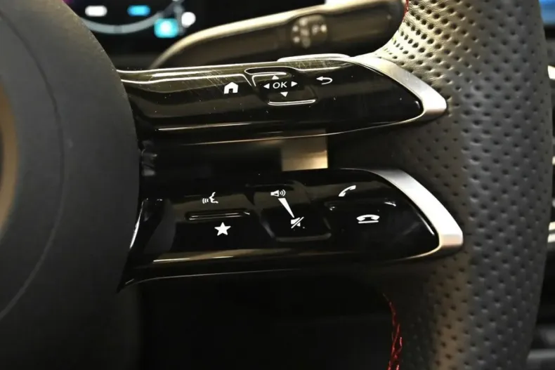 Mercedes-Benz CLA 250 din 2024 cu 6.741 km - oferta MER154349 - foto 15