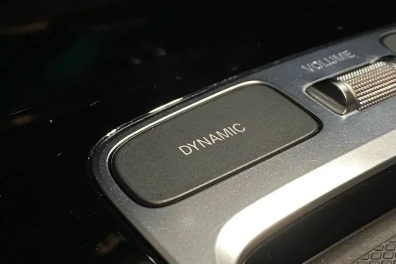 Mercedes-Benz CLA 200 din 2023 cu 65.206 km - oferta MER154350 - foto 23