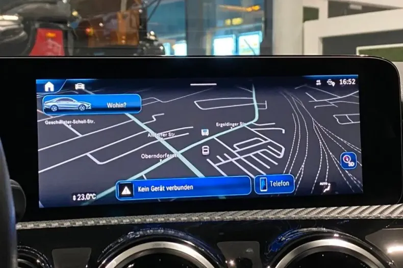 Mercedes-Benz CLA 200 din 2023 cu 65.206 km - oferta MER154350 - foto 24