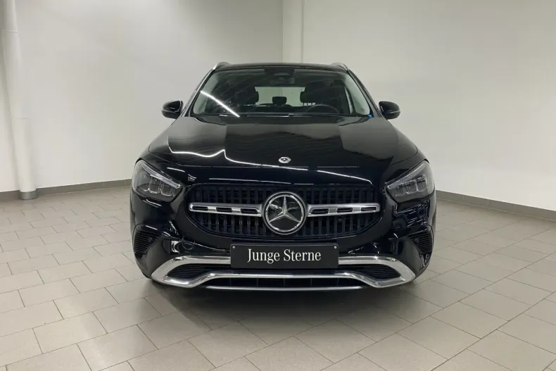Mercedes-Benz GLA 180 din 2024 cu 27.140 km - oferta MER154351 - foto 3