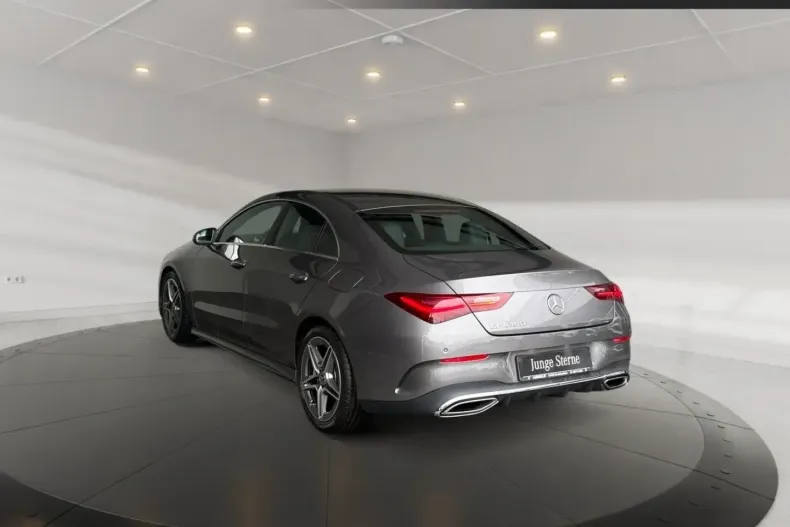 Mercedes-Benz CLA 180 din 2024 cu 9.832 km - oferta MER154354 - foto 3