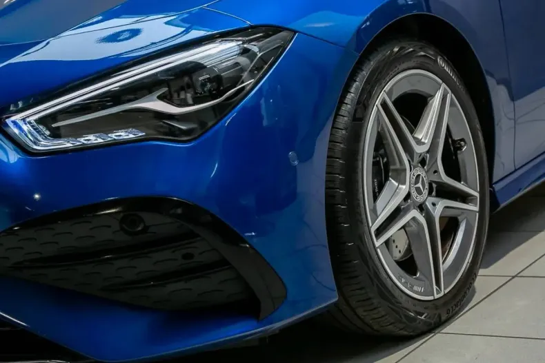 Mercedes-Benz CLA 200 din 2023 cu 18.931 km - oferta MER154355 - foto 3