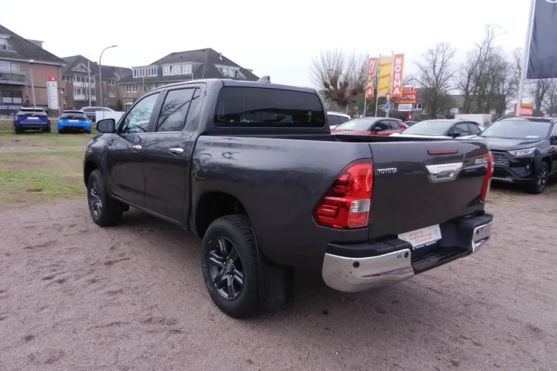 Toyota Hilux din 2025 cu 2.501 km - oferta TOY154356 - foto 3