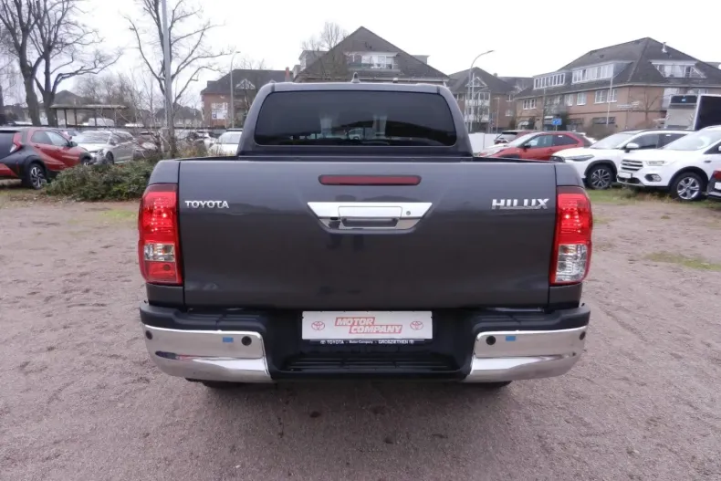 Toyota Hilux din 2025 cu 2.501 km - oferta TOY154356 - foto 5