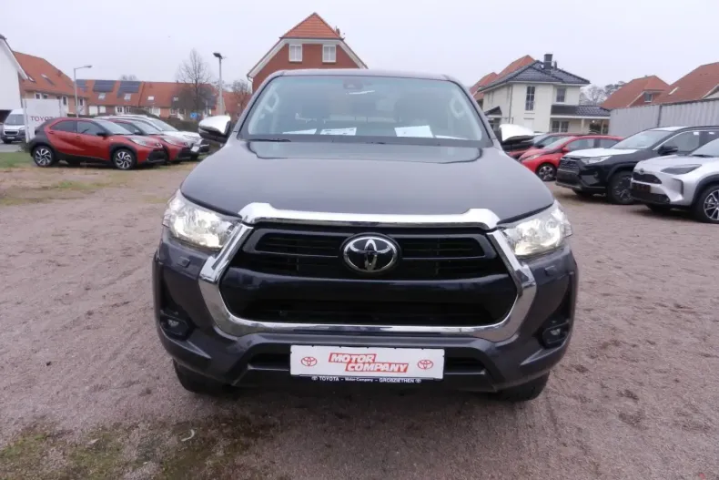 Toyota Hilux din 2025 cu 2.501 km - oferta TOY154356 - foto 6