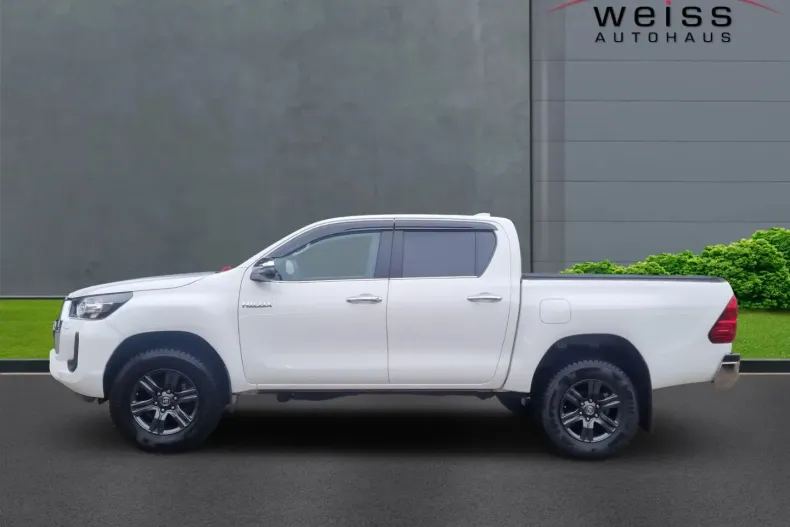 Toyota Hilux din 2024 cu 11.410 km - oferta TOY154358 - foto 1