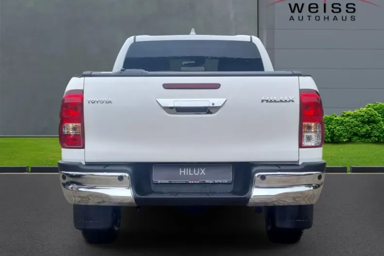 Toyota Hilux din 2024 cu 11.410 km - oferta TOY154358 - foto 6