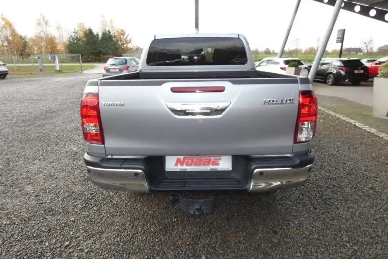 Toyota Hilux din 2024 cu 21.000 km - oferta TOY154361 - foto 3