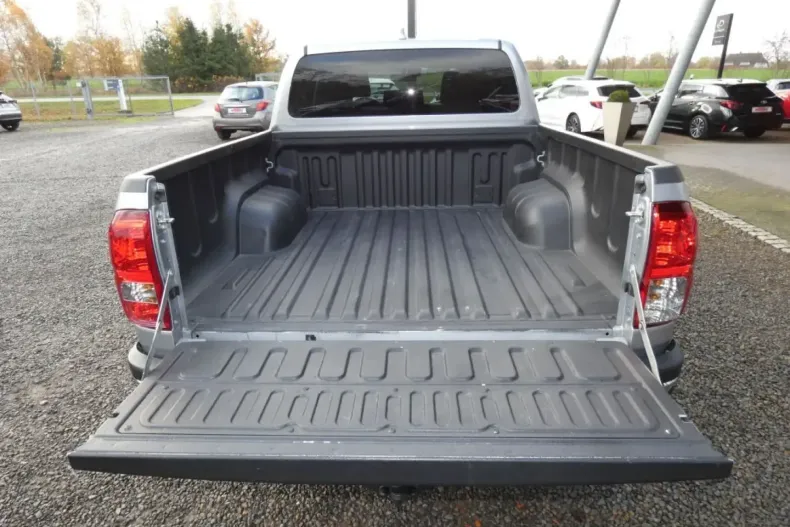 Toyota Hilux din 2024 cu 21.000 km - oferta TOY154361 - foto 4