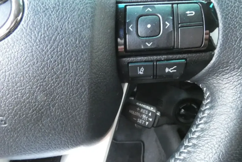 Toyota Hilux din 2024 cu 21.000 km - oferta TOY154361 - foto 13