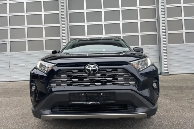 Toyota RAV4 din 2023 cu 33.950 km - oferta TOY154374 - foto 3