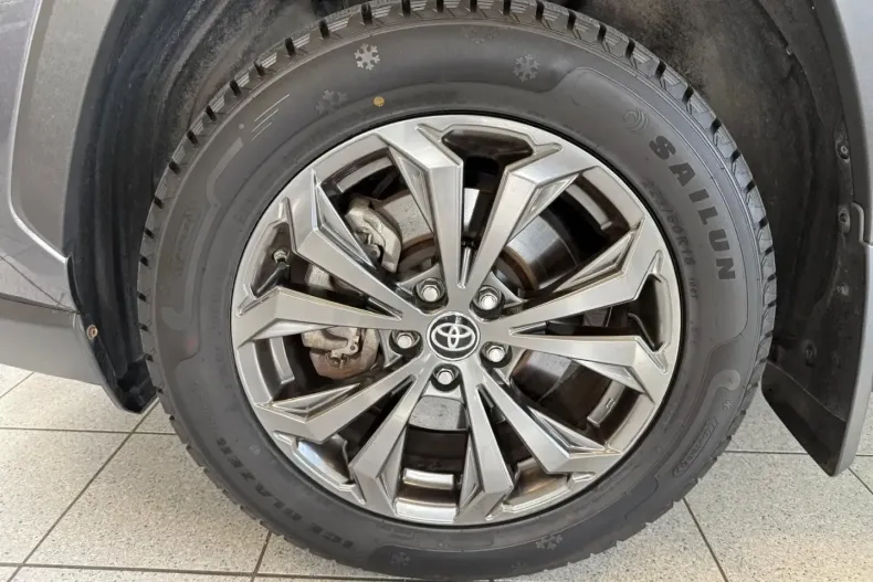 Toyota RAV4 din 2023 cu 21.765 km - oferta TOY154377 - foto 5