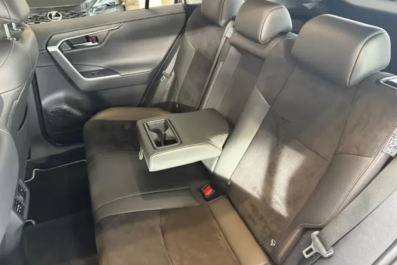 Toyota RAV4 din 2023 cu 21.765 km - oferta TOY154377 - foto 24