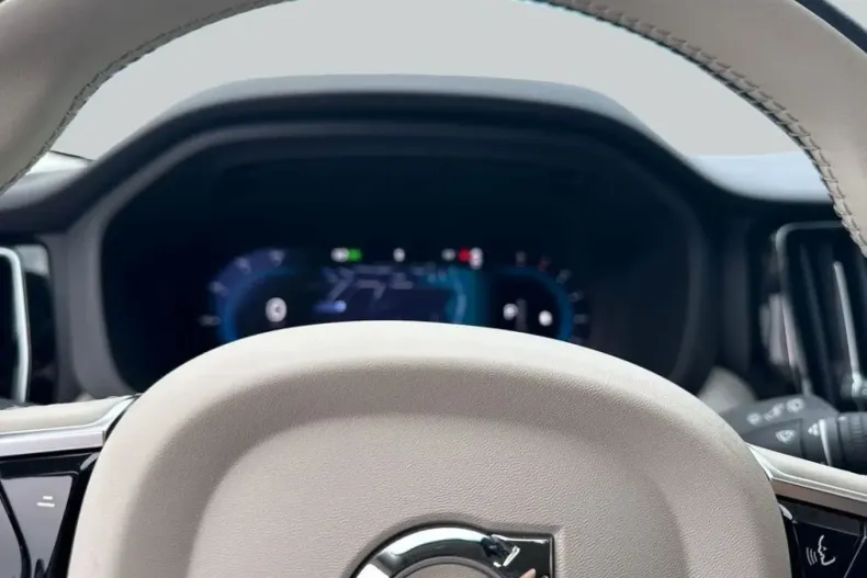 Volvo XC60 din 2024 cu 30.785 km - oferta VOL154382 - foto 10