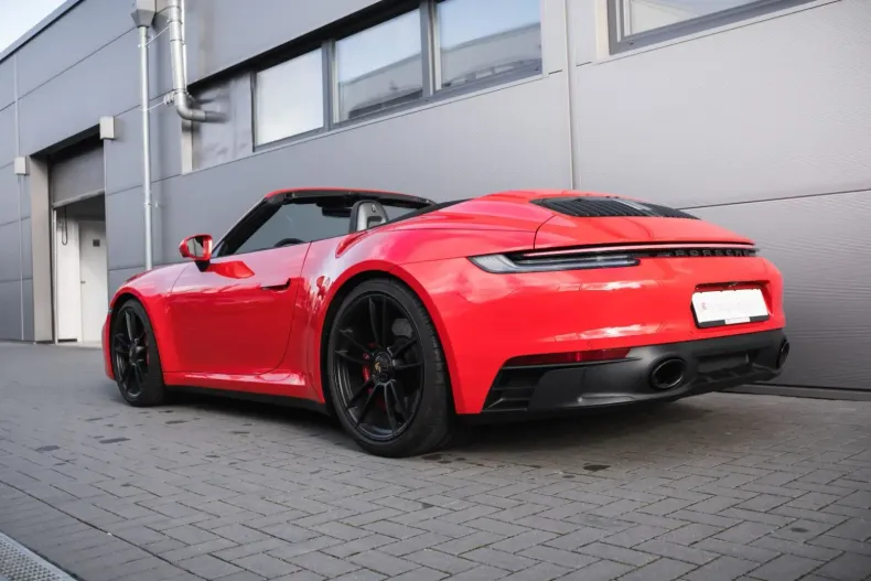 Porsche 992 din 2023 cu 9.400 km - oferta POR154385 - foto 6
